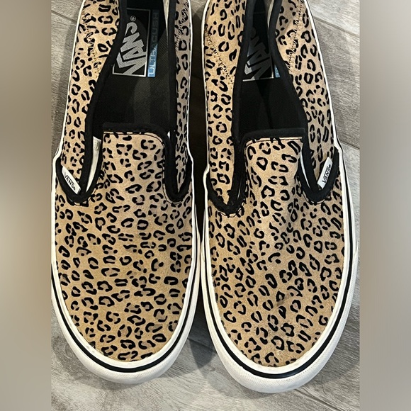 Cheetah Vans - Picture 2 of 5